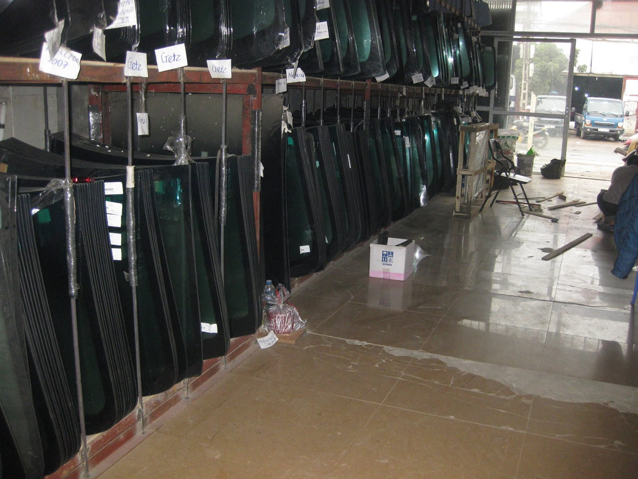 kính ôtô | kính xe hơi | kính xe ôtô | kính ô tô | thay kính xe hơi ôtô | kiếng ô tô | kiếng xe hơi ôtô | gương kính xe ôtô | hcm | sài gòn | bình dương | đồng nai | biên hòa | brvt